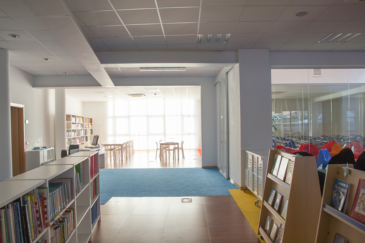 interiorism Interiorismo Diseño de Interiores biblioteca library school design