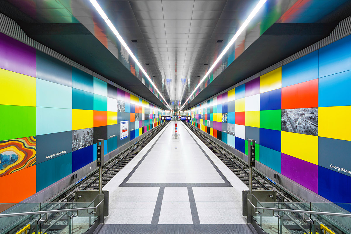 subway munich STATION u-bahn metro clean city underground train vienna berlin speed