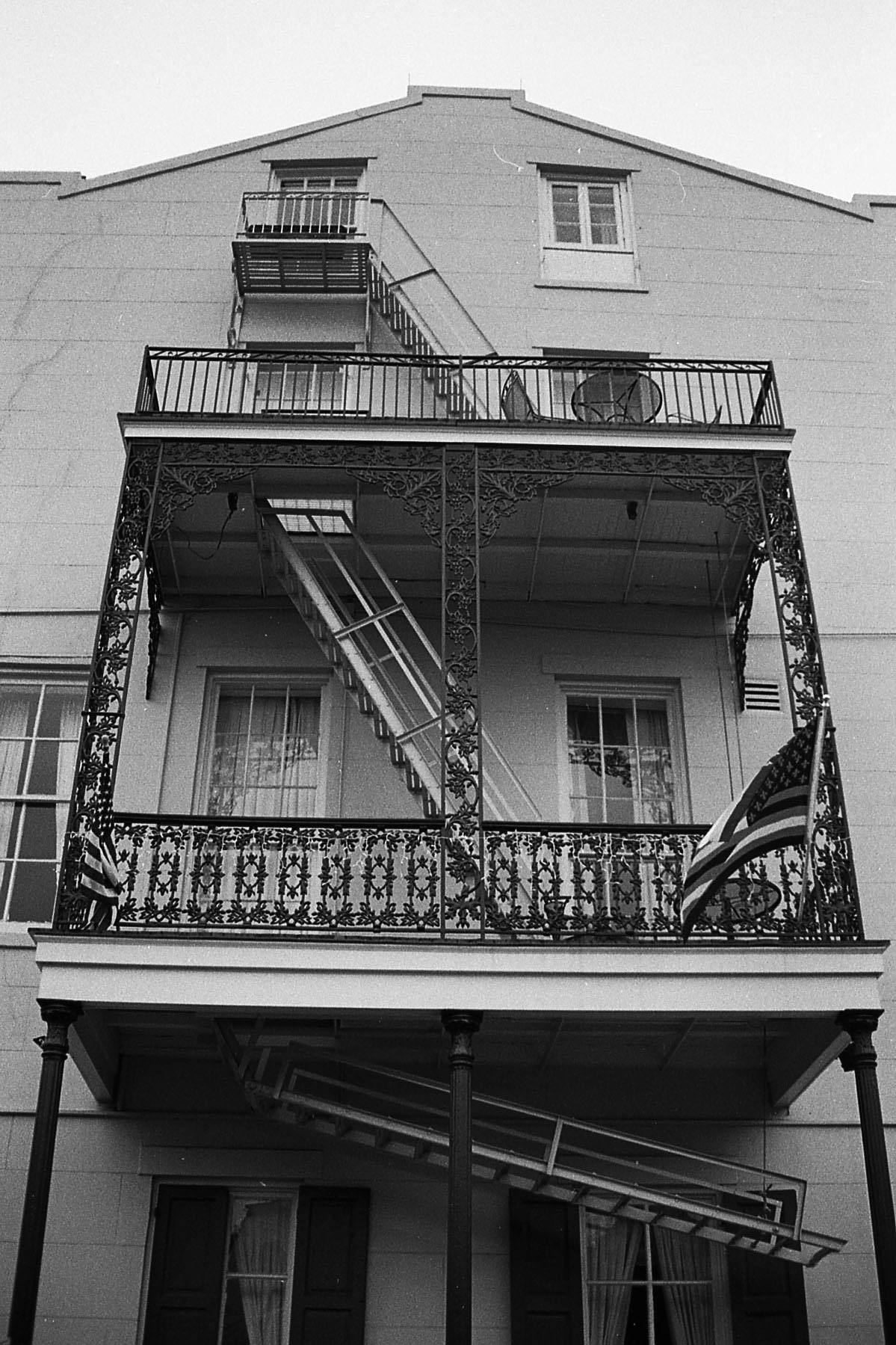 Documentary  nola architecture Film   black and white Analogue 35mm building photojournalism  Travel