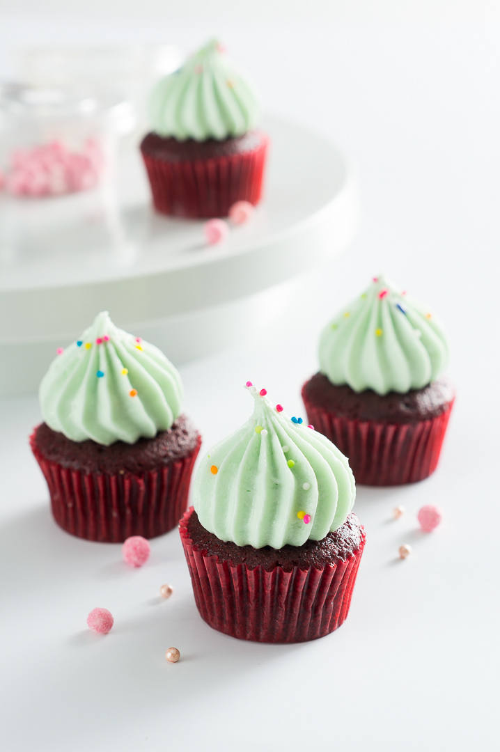product Food  bakery Photography  Advertising  cupcake light Packaging