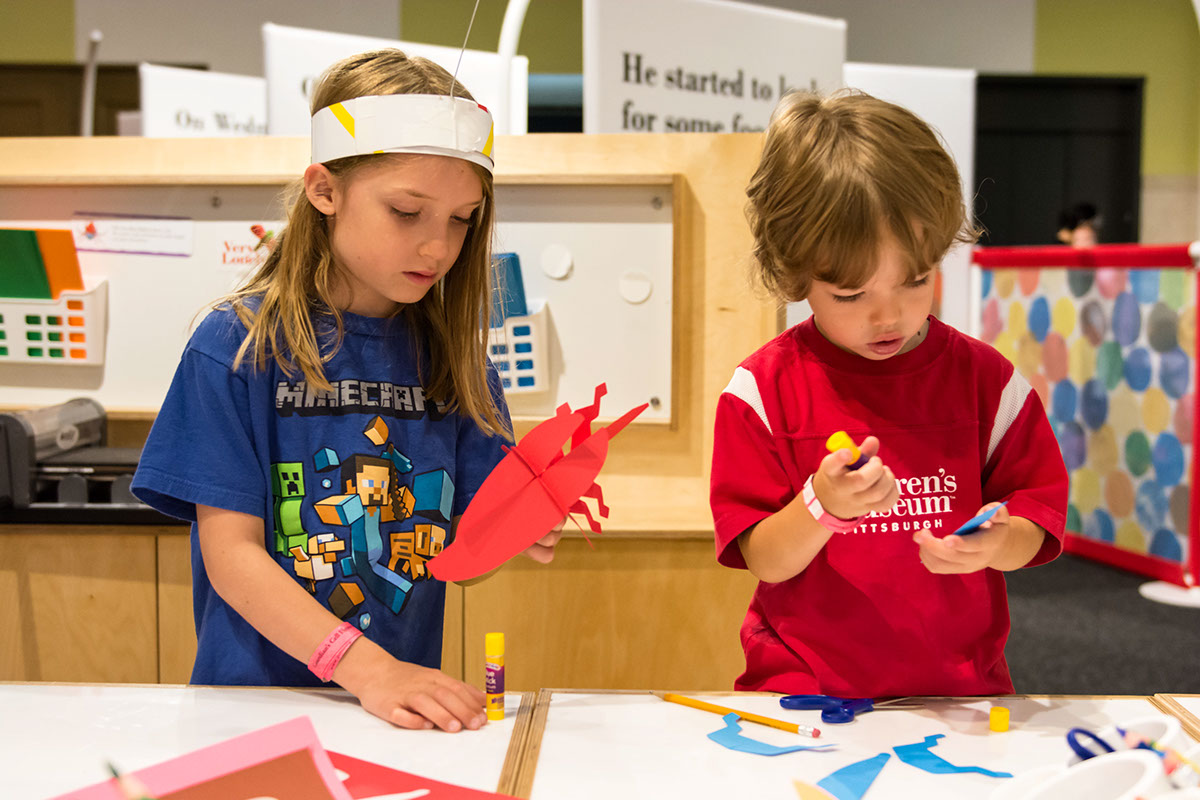 literacy traveling exhibits hands-on museums