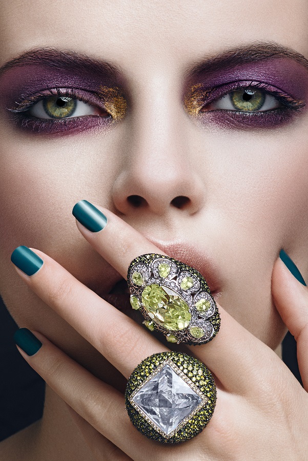 makeup makeupartist beauty fashionphoto redlips gold purple festive photooftheday model