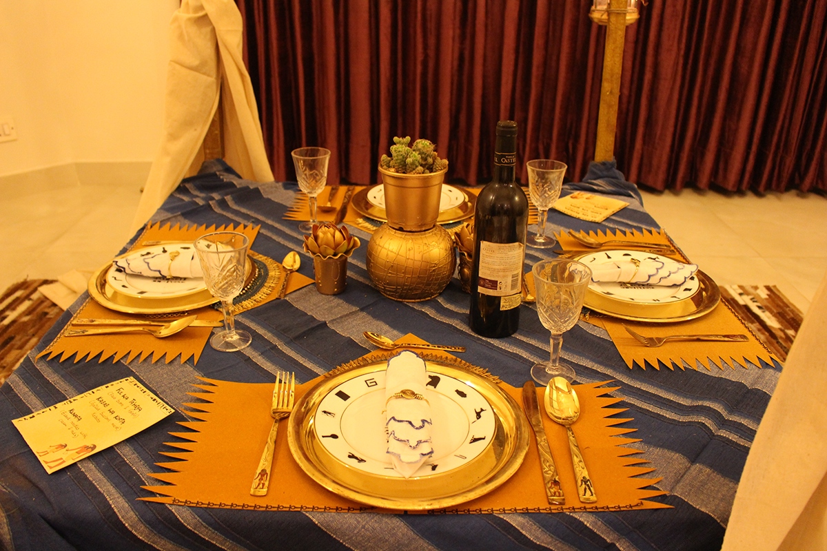 table setting egyptian styling 