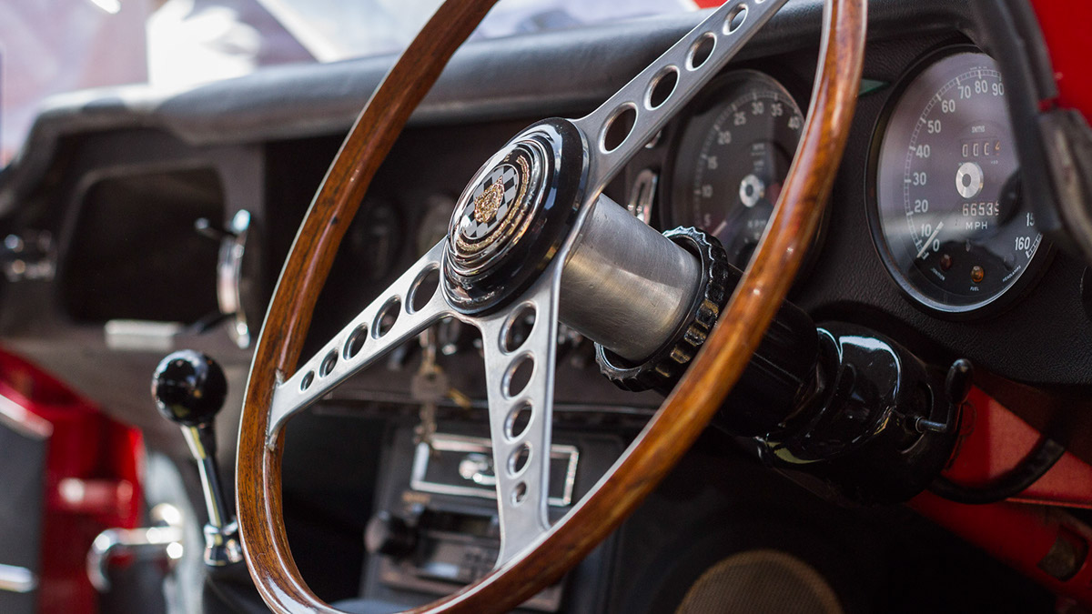 jaguar e-type classic car legend Icon Restored Car