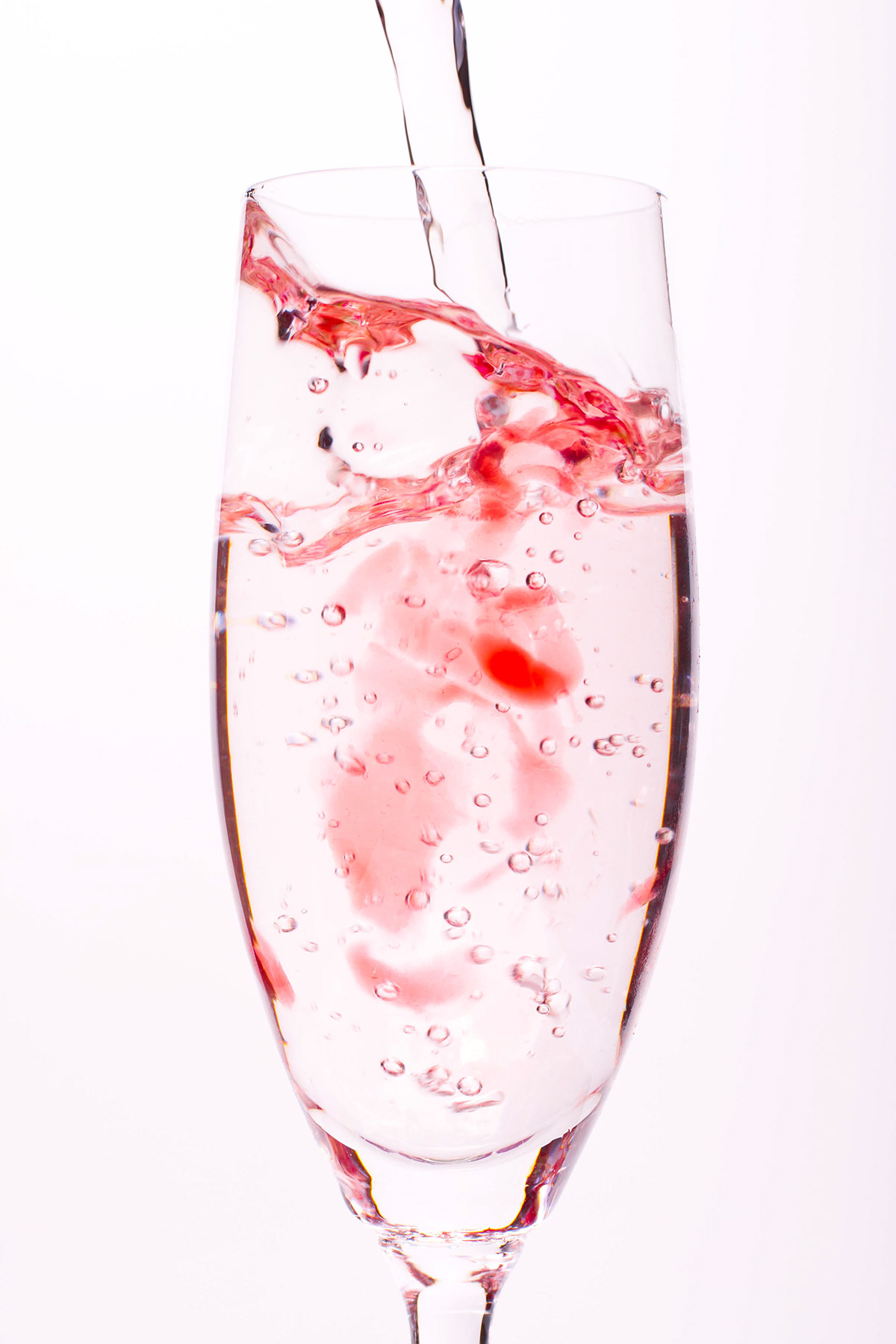 water red deform shapes dissolve bubbles splash fast shutter Form Liquid glass