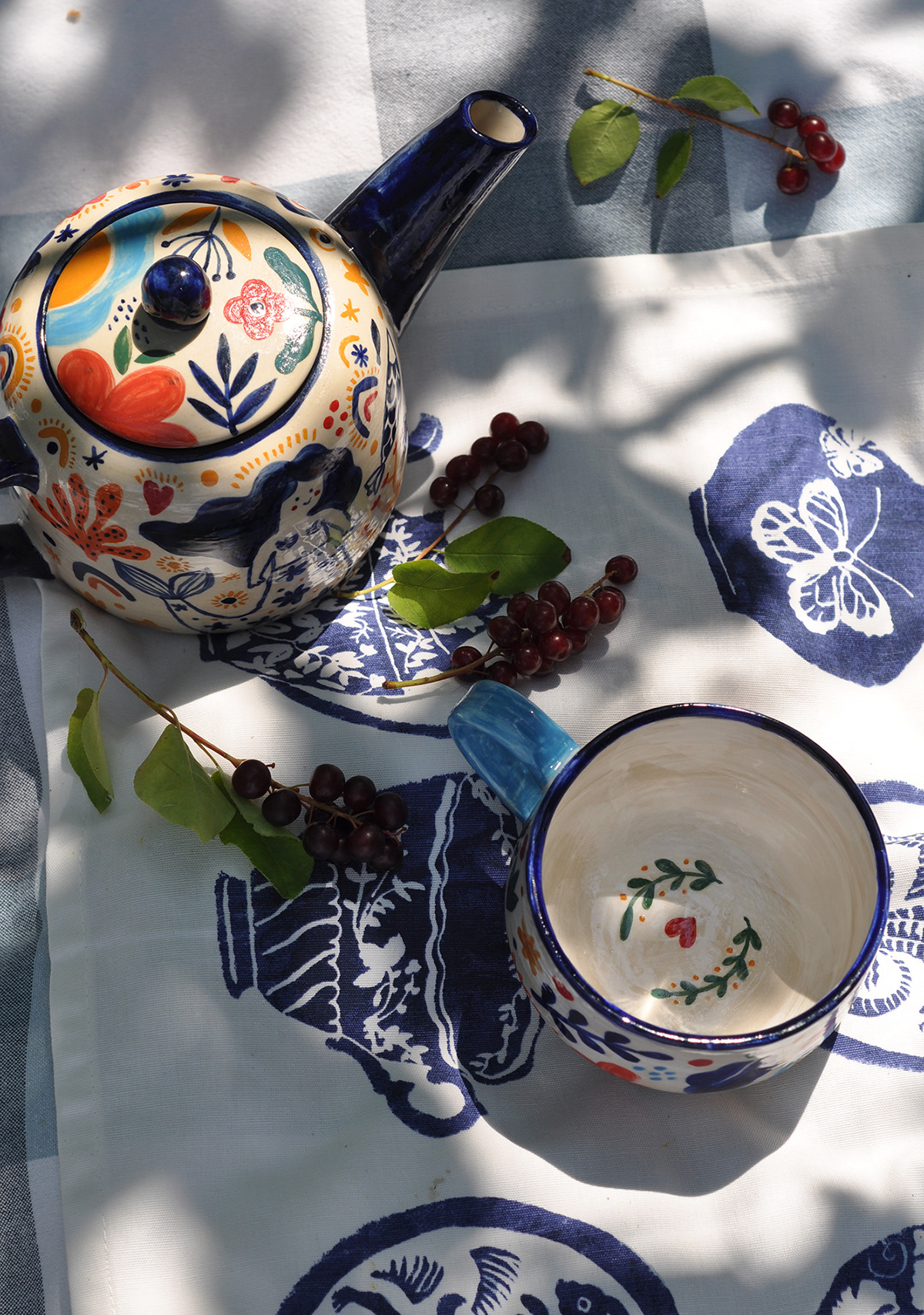 ceramic ceramics  cup Flowers handmade ILLUSTRATION  Illustrator Pottery teapot керамика