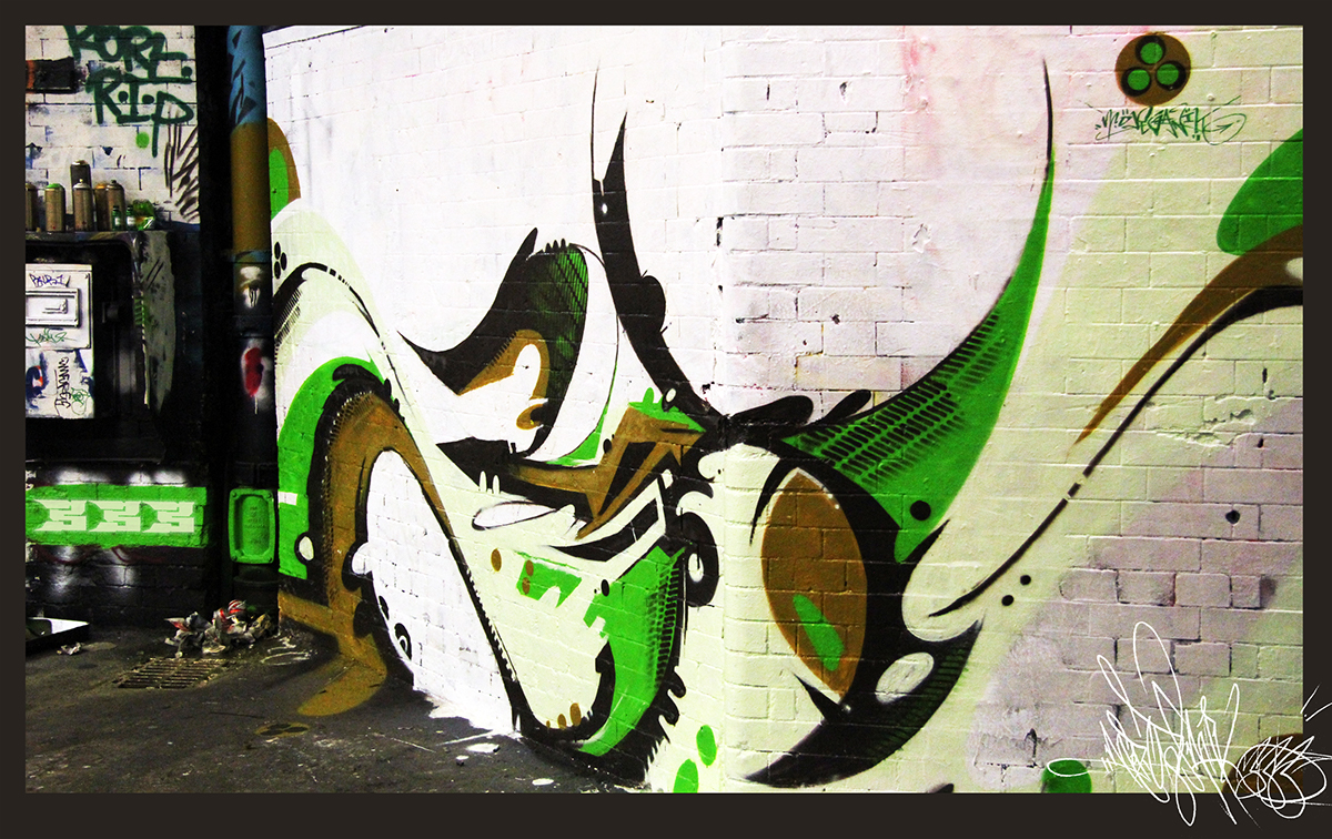 morgan davy Morgandy morganic morgazmik abstract surf art psychedelic spraypaint street artist banksy tunnel leak street Leak StreetTunnel