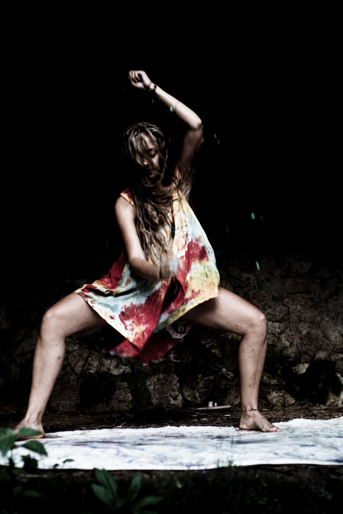 DANCE   paint bali creation Liquid colour play dubstep jungle girl feelings emotion