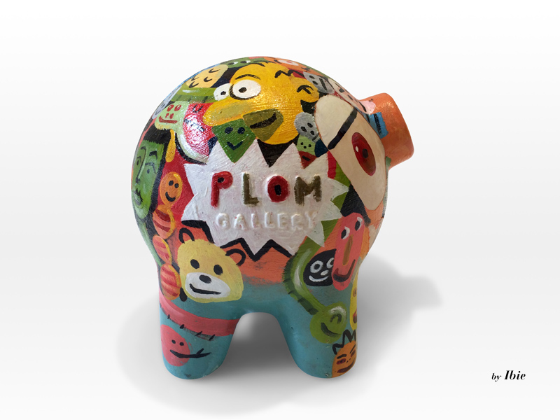 plom gallery Plom Piggy Bank barcelona pig Ucha Manuel Lemus kids niños toy toys juguetes arte money arte contemporaneo españa