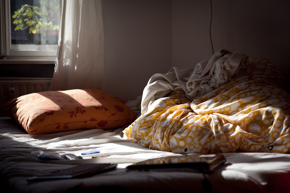 bed stranger Travel germany sleepover Couchsurfing