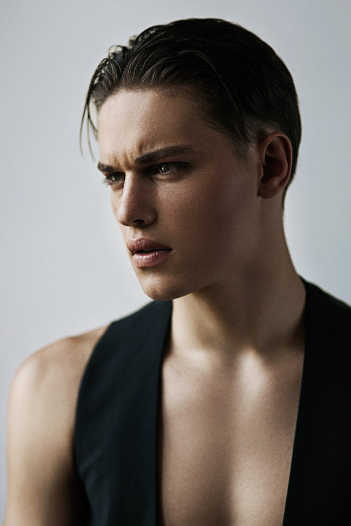 photo photographer AlexButs model man MUA hair retouch