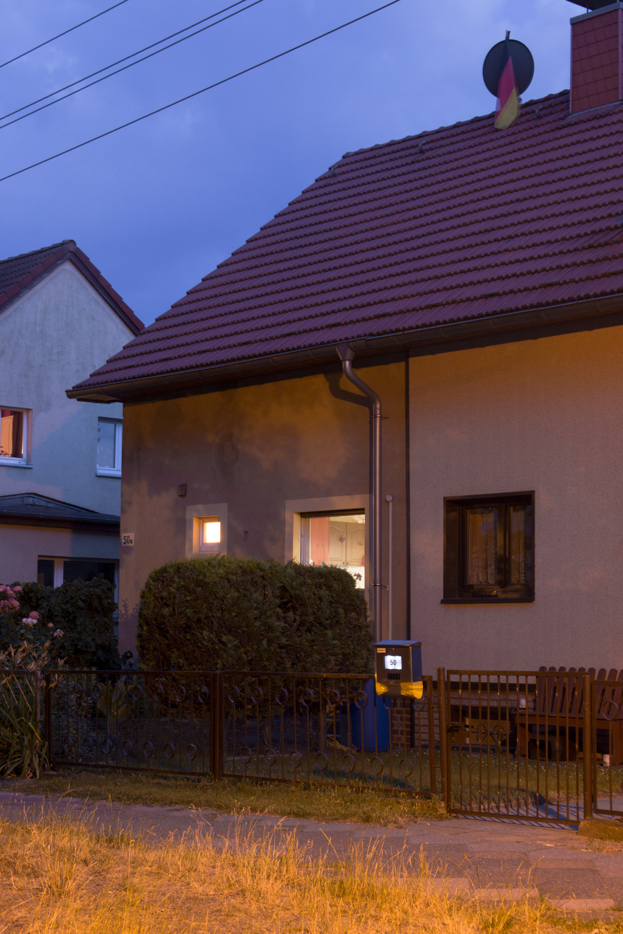 fotografie Serie suburbaner Raum Nachtfotografie langzeit Belichtung berlin Zwielicht night suburb