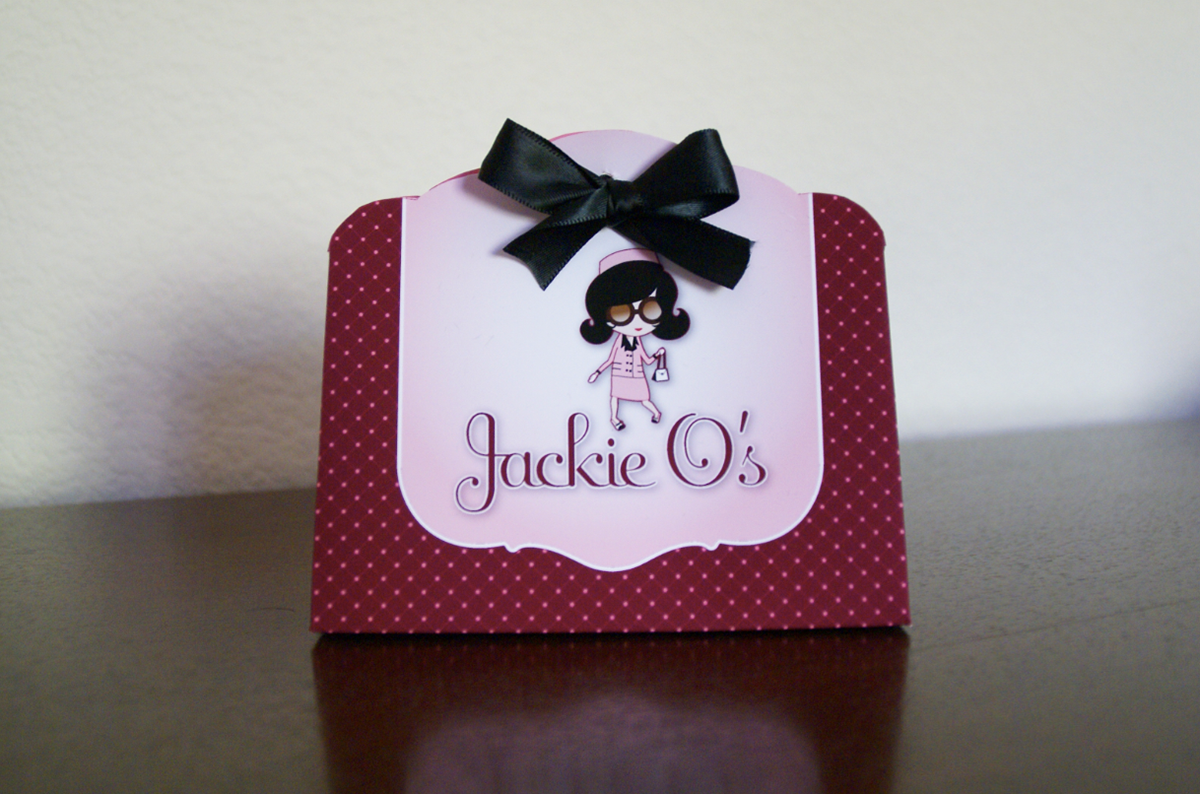 package  Packaging Character  Illustration digital illustration  digital art  Jackie O Jacqueline Onassis  Jacqueline Kennedy Baby socks apparel apparel package