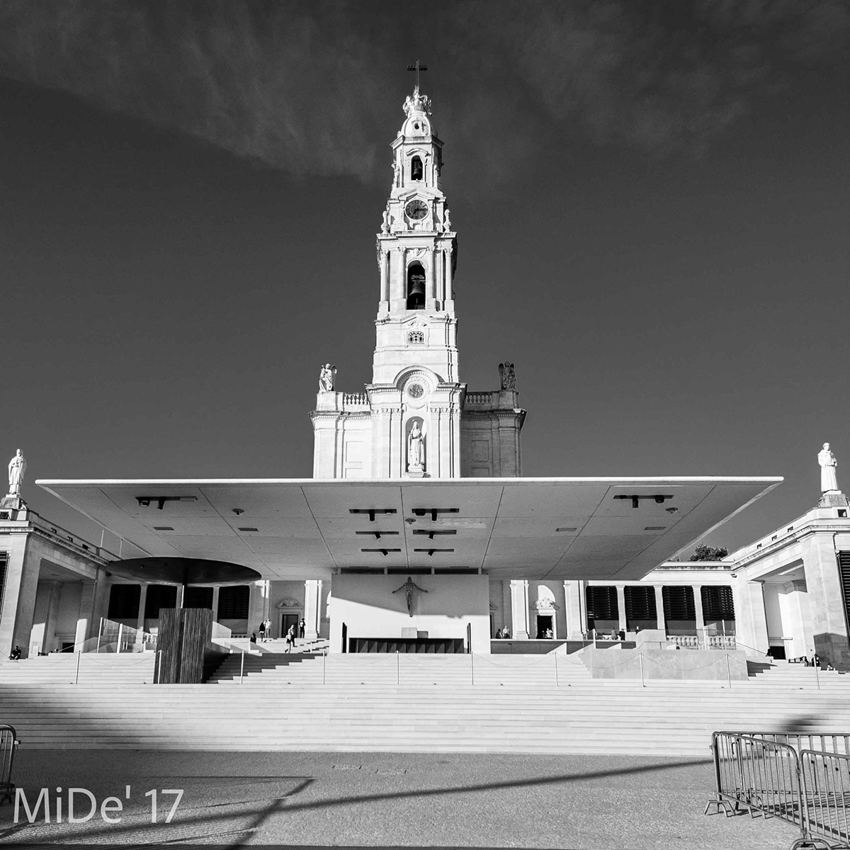 Adobe Portfolio apparitions basilica cathedral church colorpixel.org culture eurotrips.photos fatima Mary Photo Journal pixels travel.com Portugal Pray religion Shepards Travel
