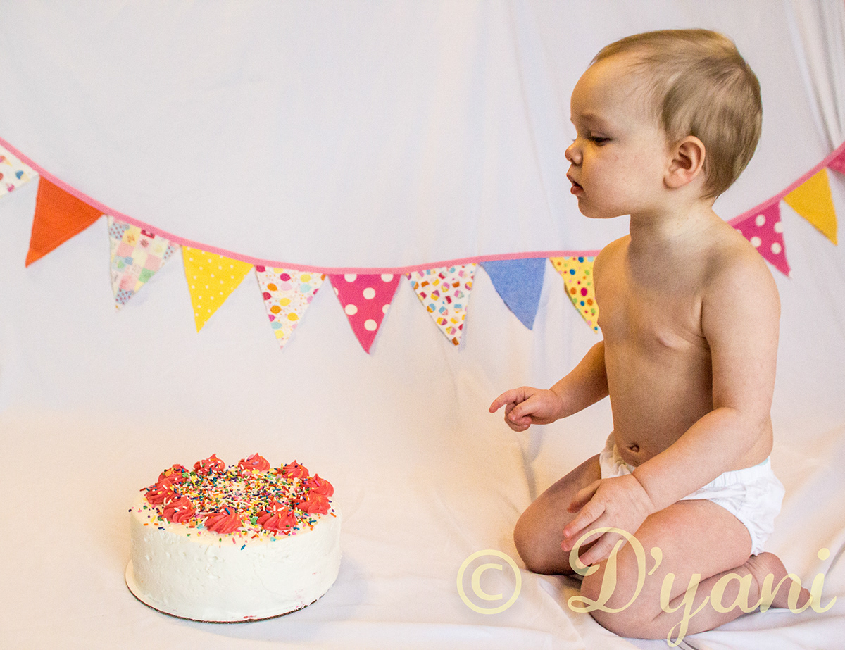 baby 1 year cake smash cake smash Candy props Birthday toddler black and white black White colorful