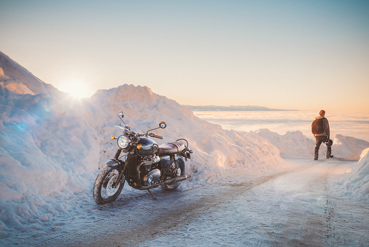 3D CGI landscape photography retouching  triumph motorcycle motorbike Render bonneville