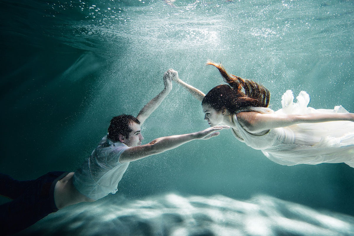 underwater water Love couple lovestory girl beauty man sensual portrait photoshoot shoot swim