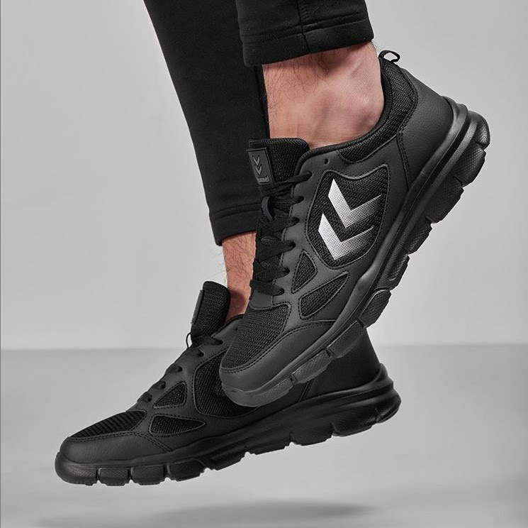 footwear footweardesign hummel Laceless OUTSOLE photoshop shoedesign sketch sneaker Sportshoes