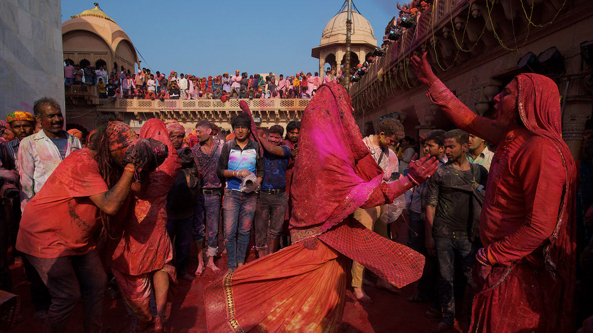 Adobe Portfolio colour festival holi India Travel krishna mathura Nandgaon temple