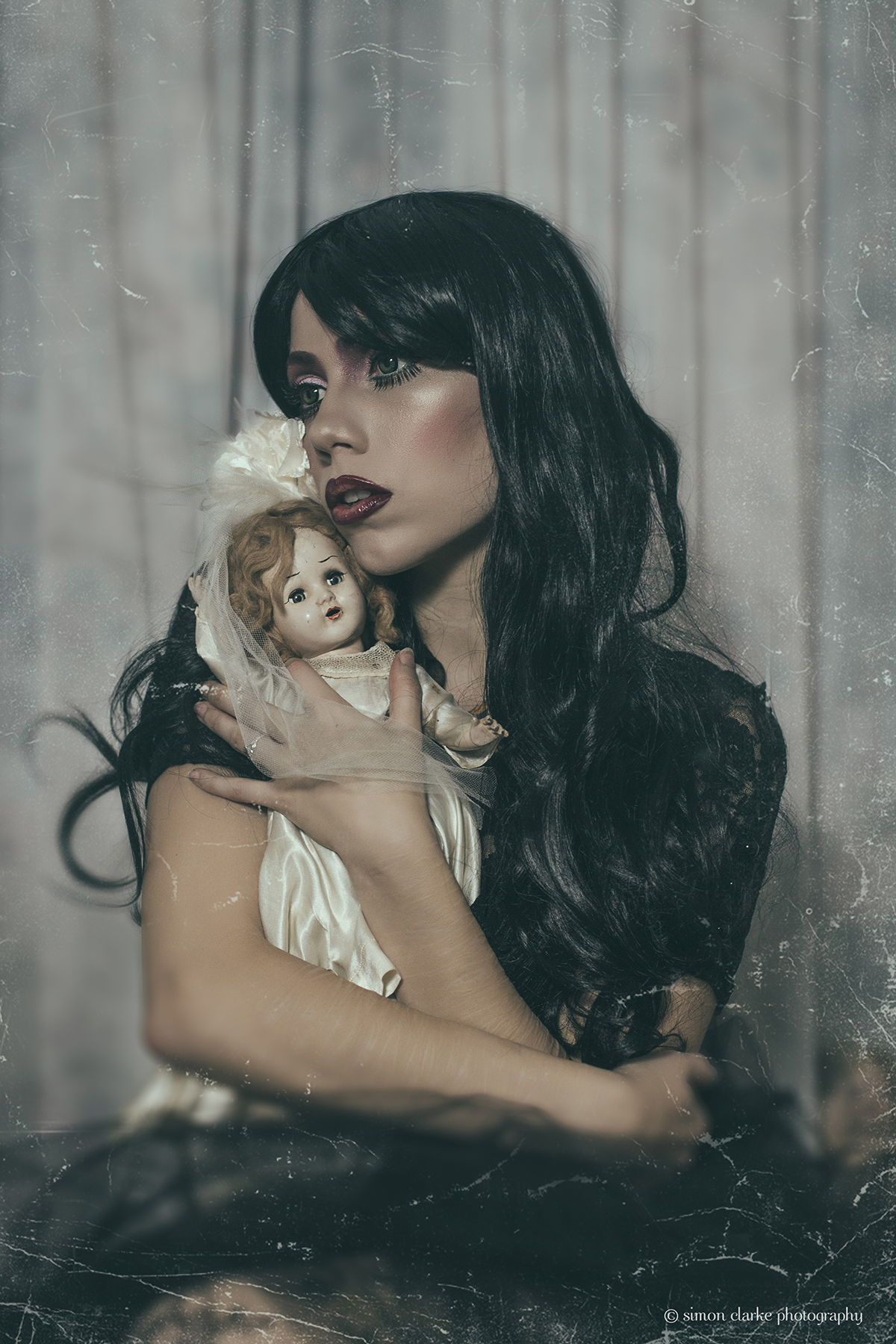 dolls doll creepy dolls model models hotel