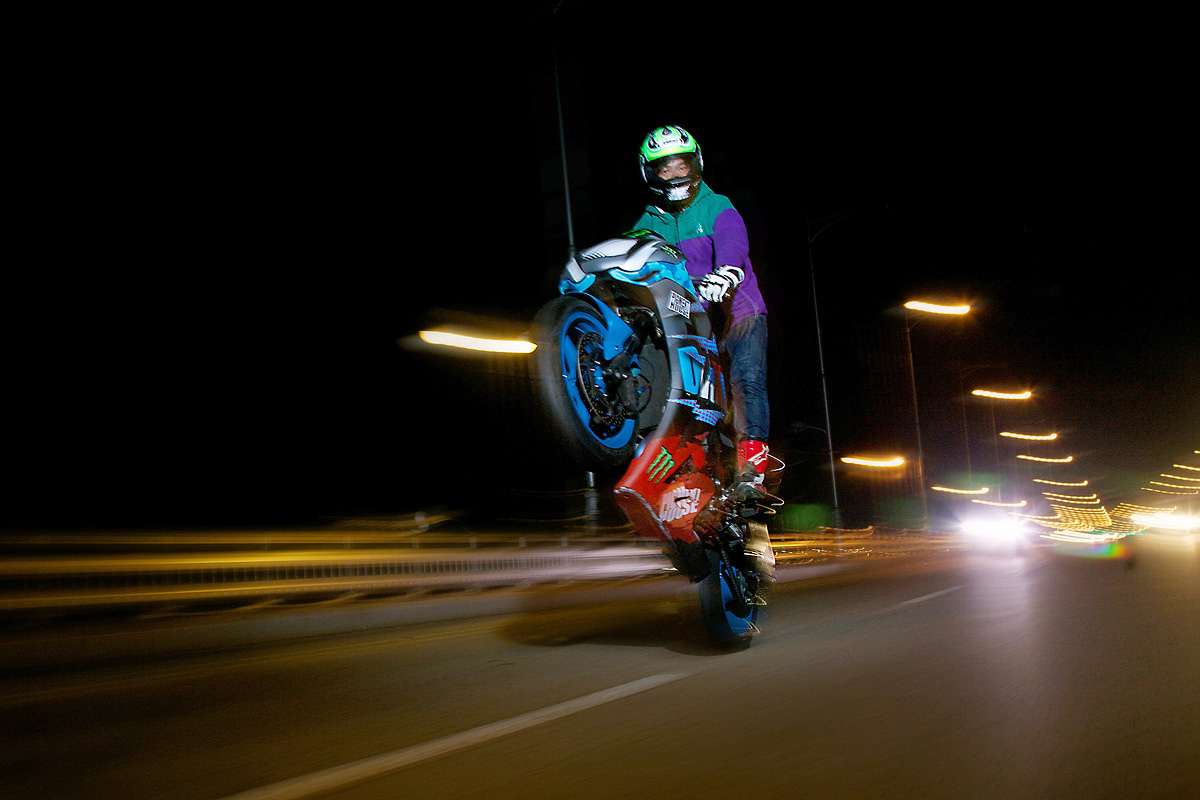 Motor cycle Korea seoul Bike Street night behind