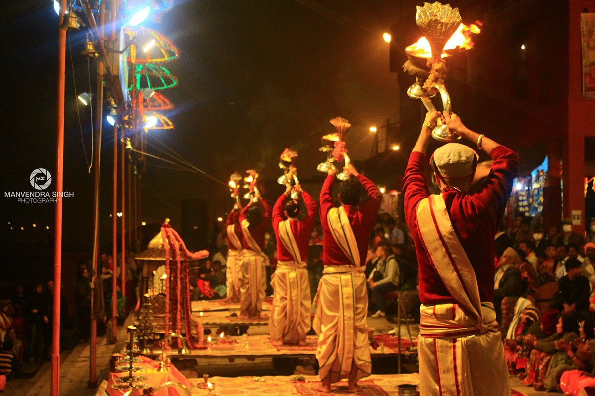 varanasi ganga aarti Uttar Pradesh holy sprituality Homeofgods reality