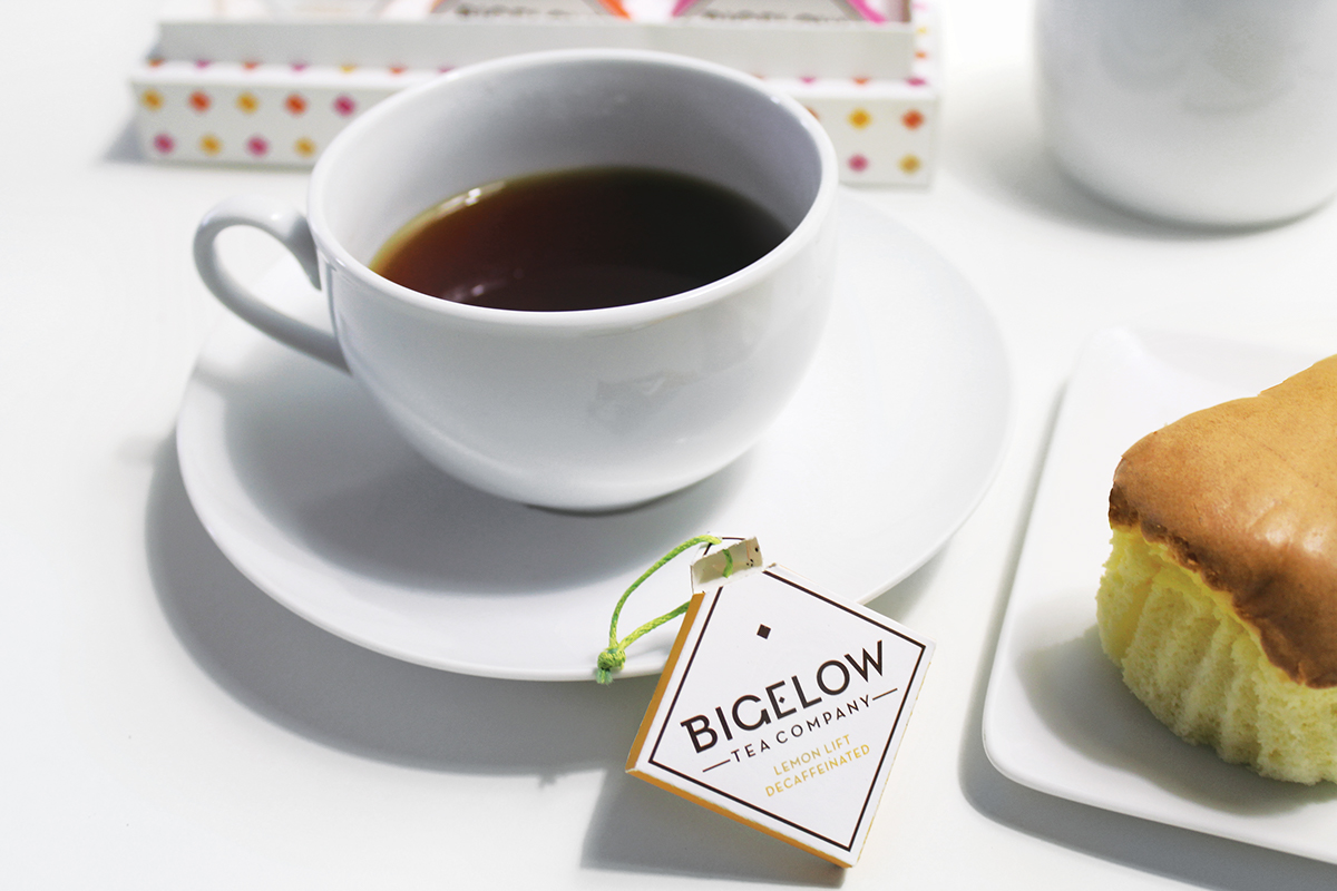 bigelow package brand tea gift set caffeinated Decaffeinated