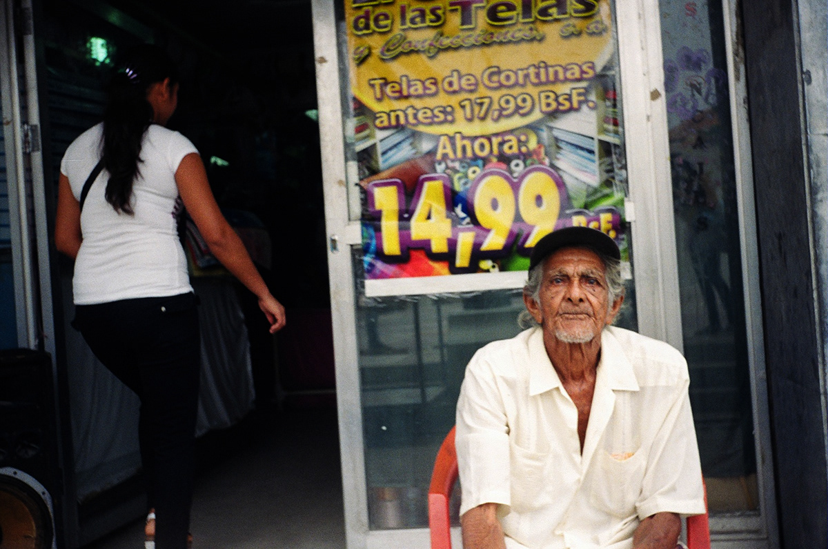 centro maracaibo zulia venezuela street photography 35mm analogue photography Lomography argentique photography