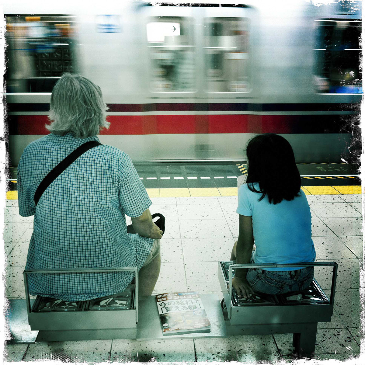 tokyo subway photo