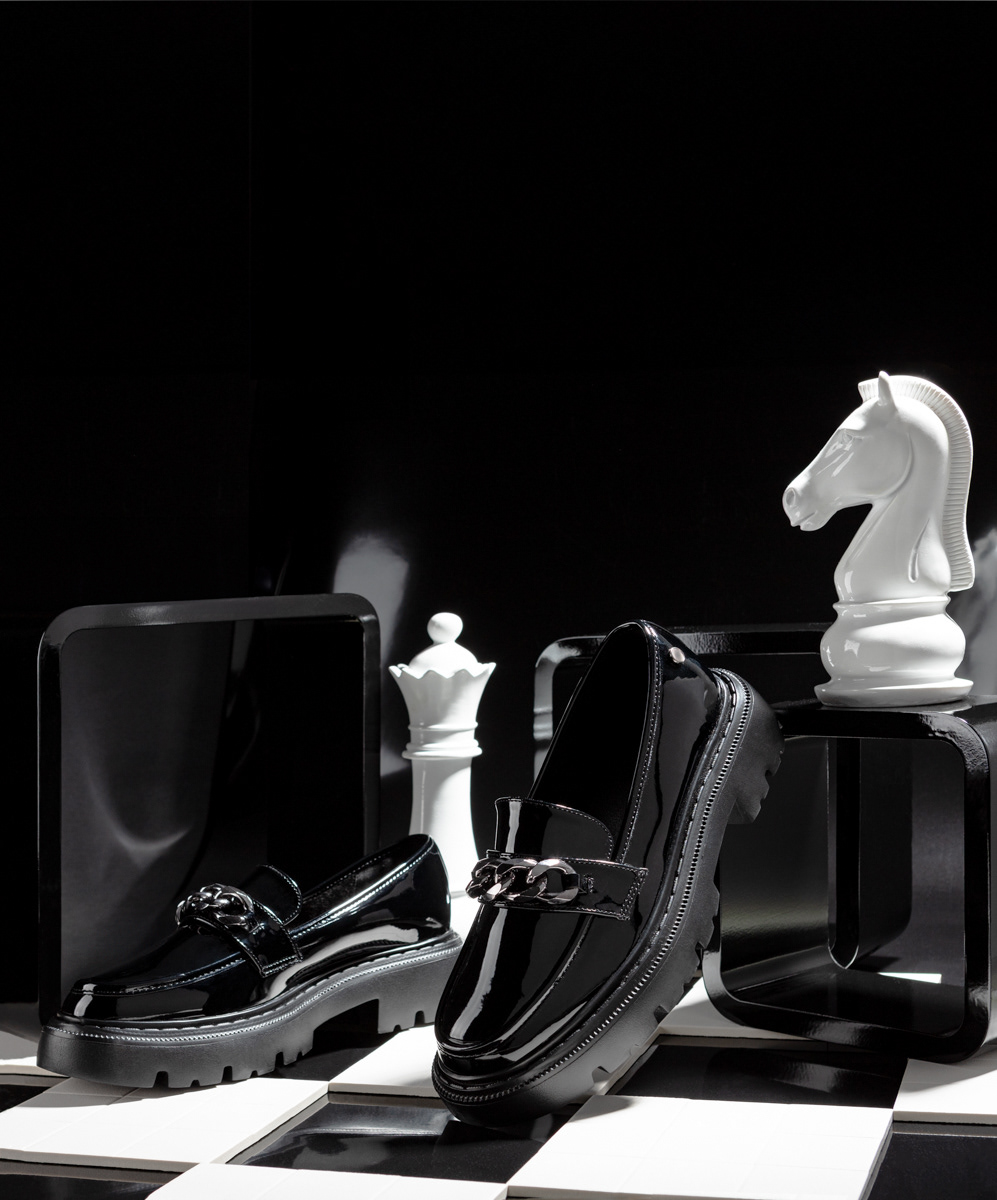 Loafers shoes blackandwhite horse chess set check checkmate shoes elegance loafers Thequeen