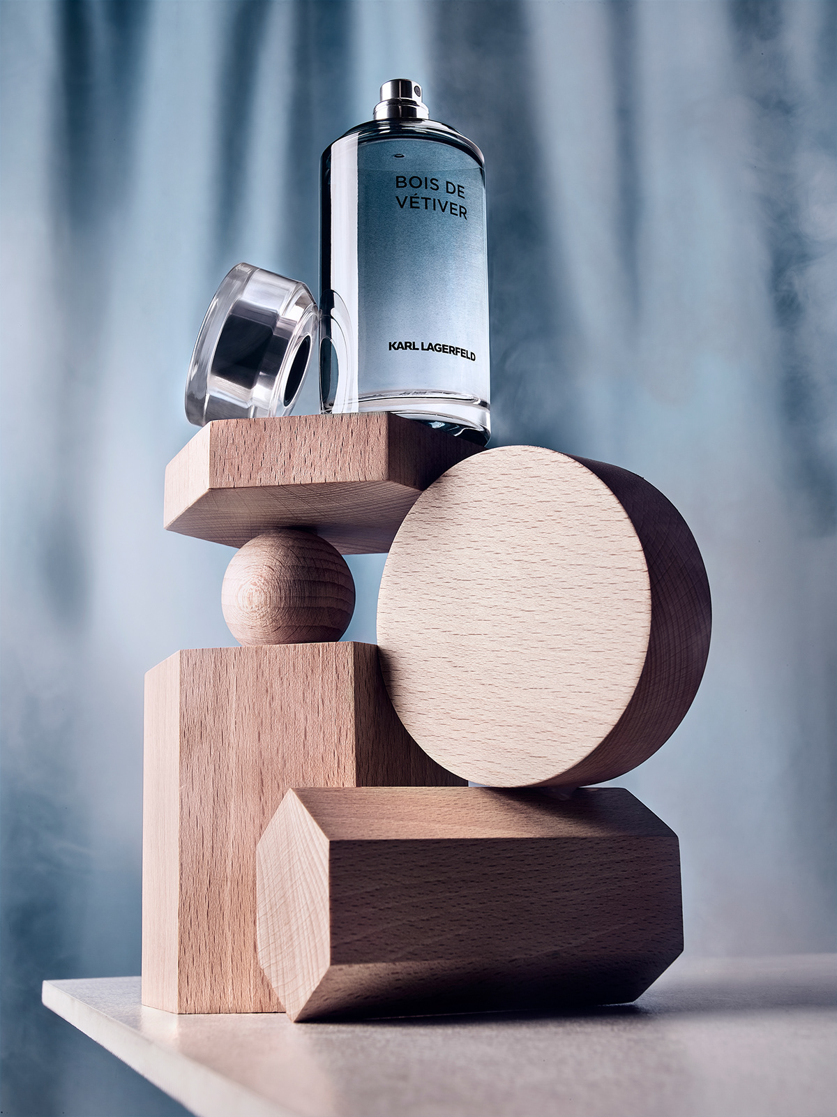 equilibrium perfume stilllife wood essence fog Fragrance glass luxury smoke