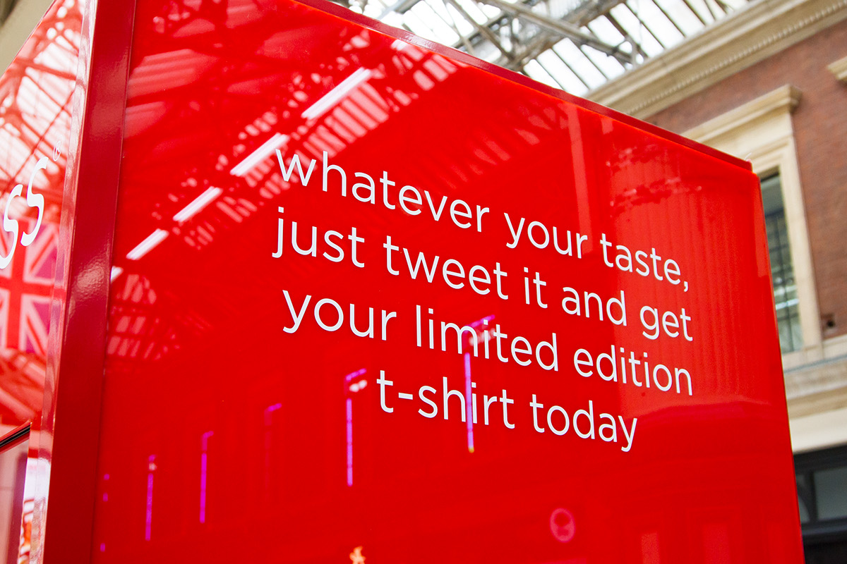 Adobe Portfolio Coca-Cola twitter tweet London t-shirts coke social Experiential Experience