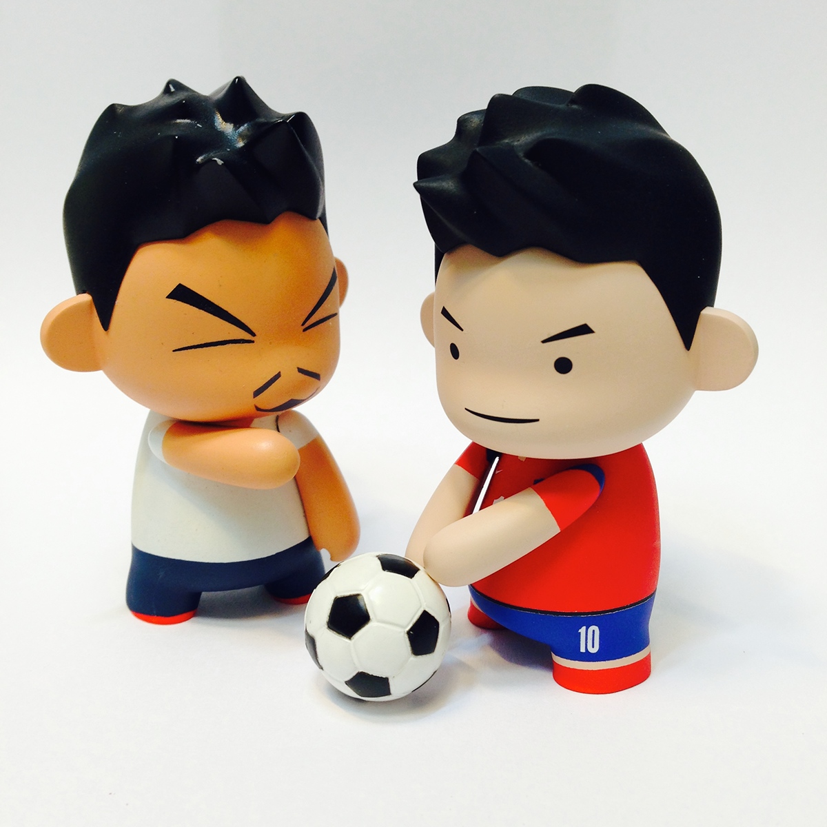 VUZZY baekho StudioViper Sopp soccer world cup toy art toy