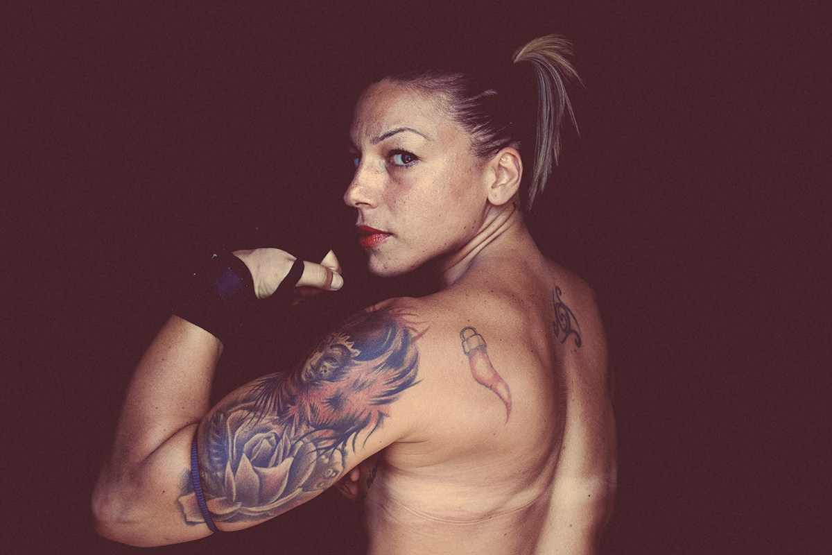 Boxe ladiesandboxe strenght power woman beauty tattooedgirl fitness fitnesswoman musclewoman