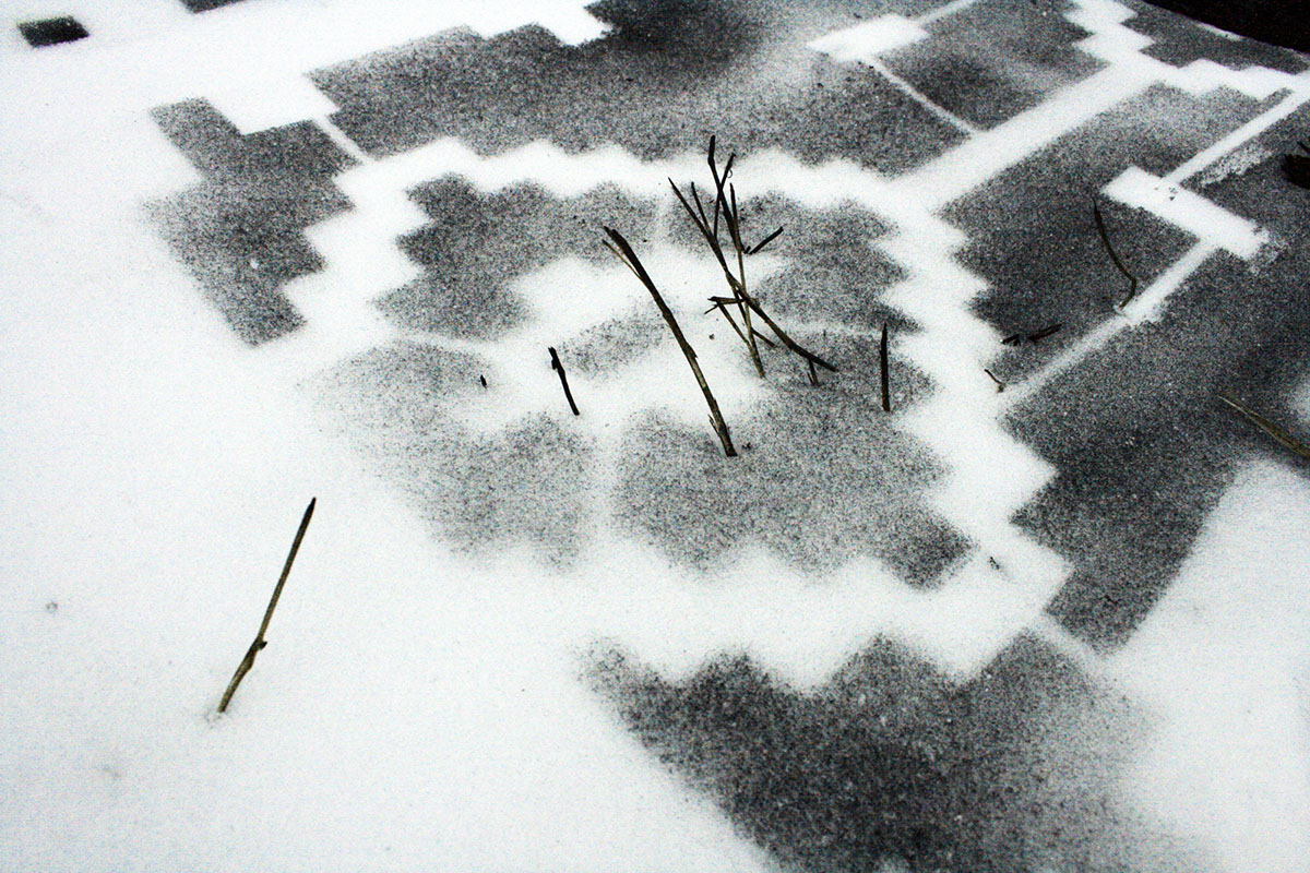 print snow stencil carpet