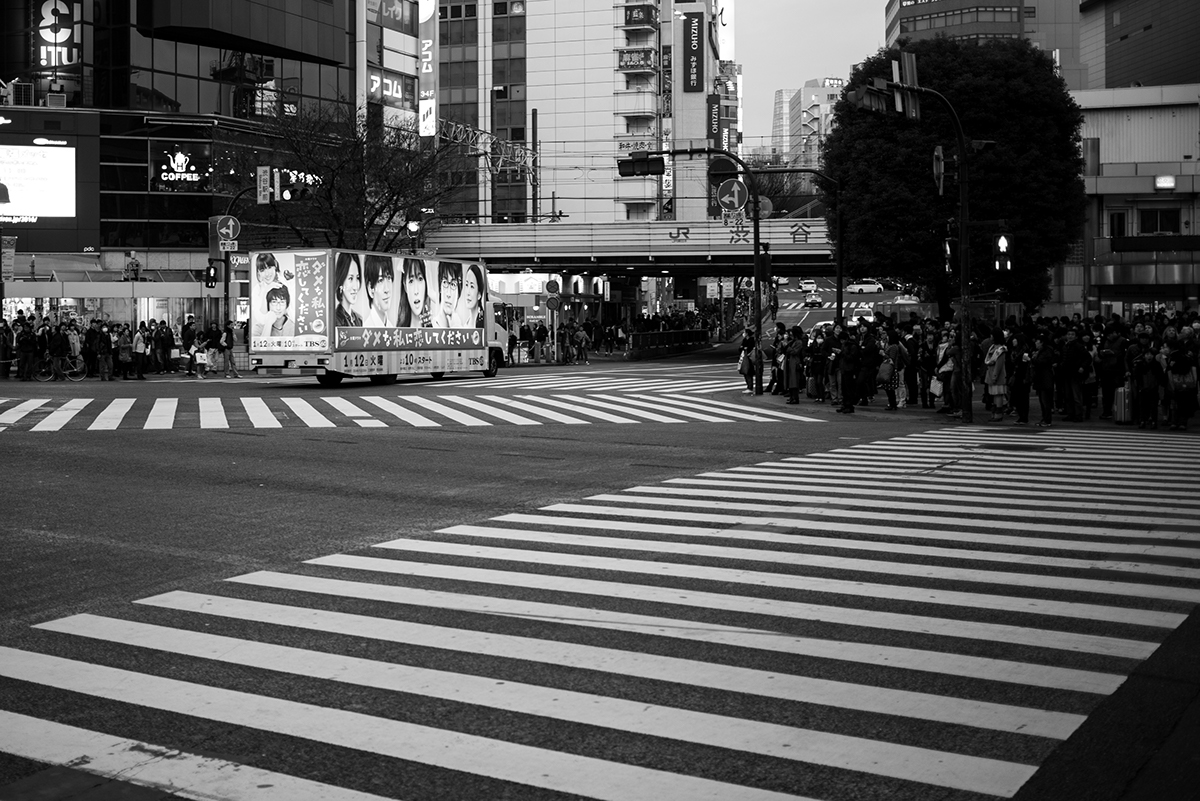tokyo japan street photography monochrome dubai photographer fashion photography food photography