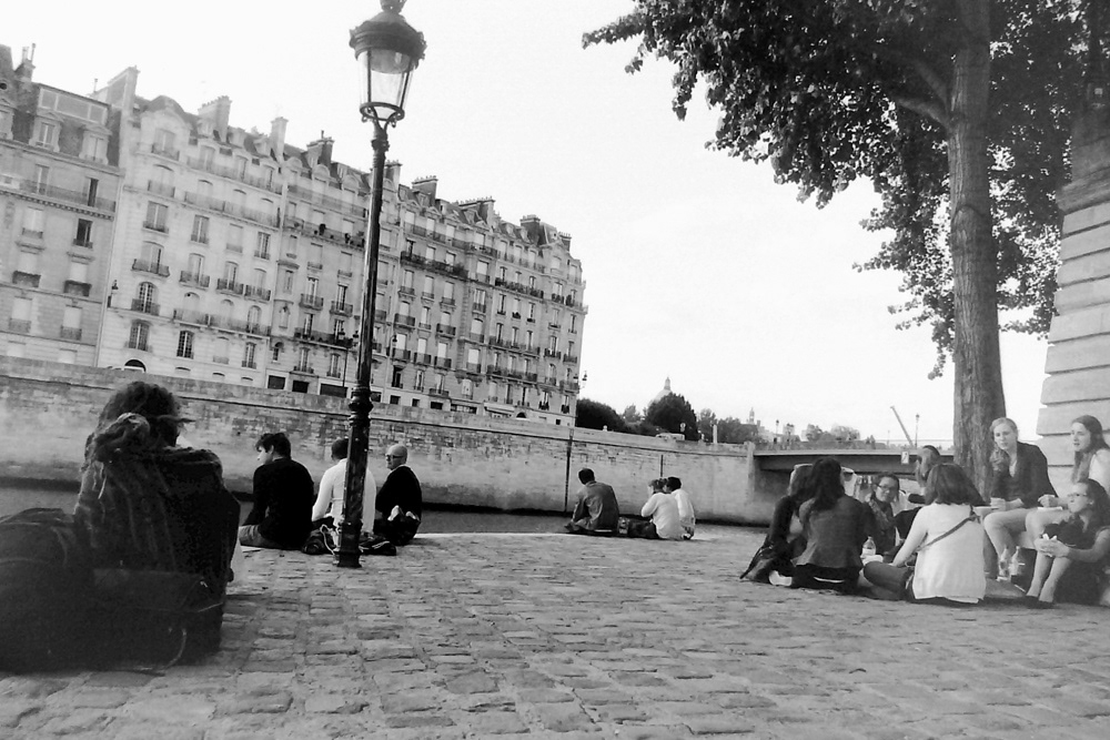 Paris analogic b&w black and White