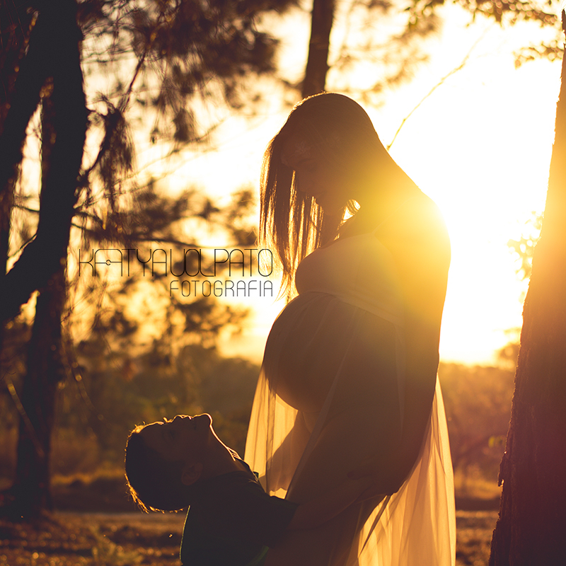mom mother Mum family pregnant pregnancy Sun sunset forest Love passion venter woman