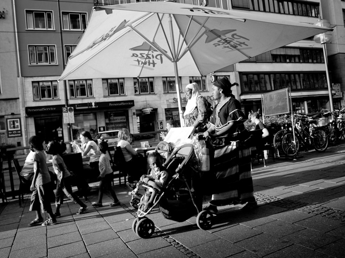 street photography city black and white Urban people barcelona munich germany