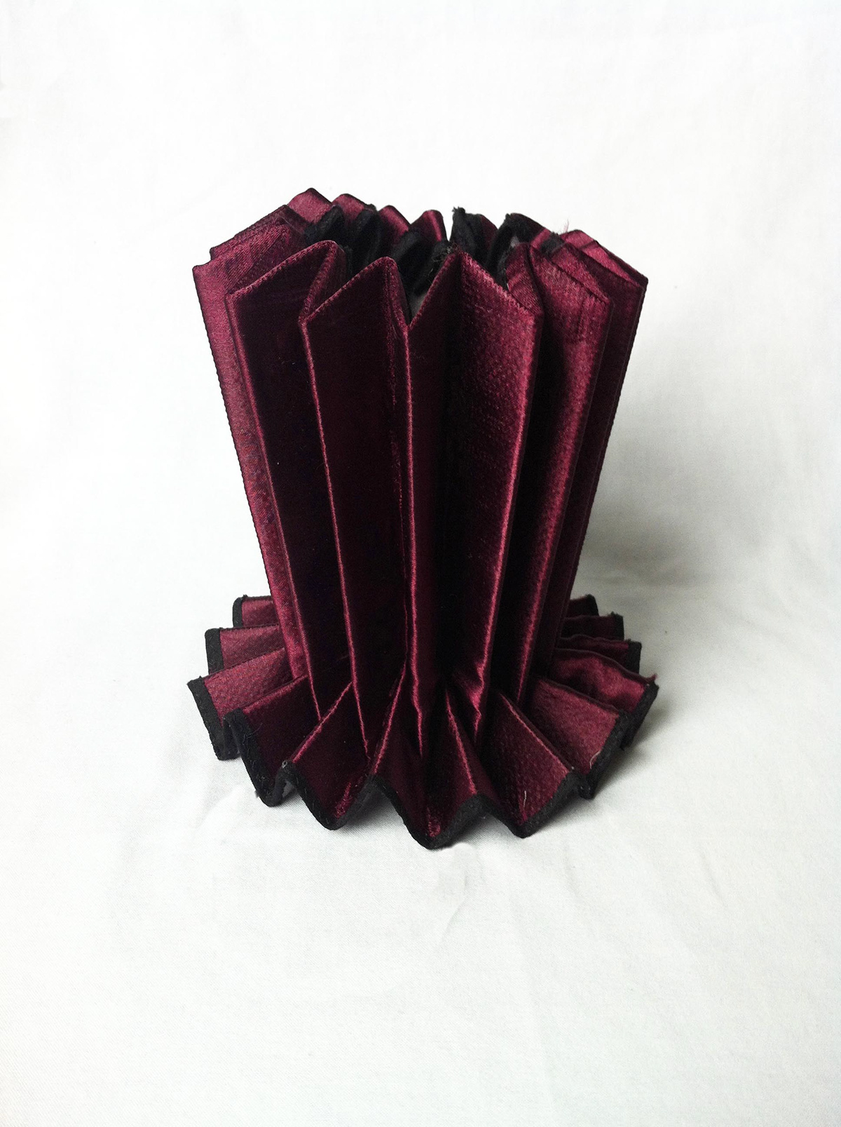 millinery milliner hat Hats top hat Top Hats pattern folding origami  pop up pop ups books pop up book hat box accessories