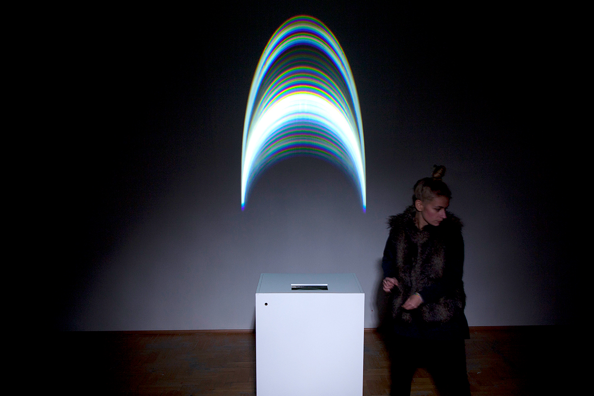 silence noise light darkness RGB spectrum rainbow reflection Analogue digital