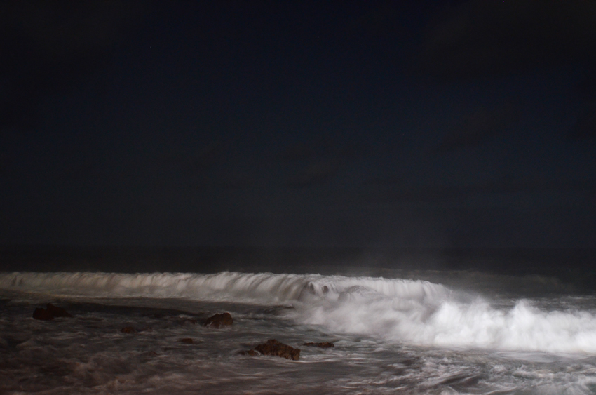 Ocean waves night light fotografie art Nature digital Vulcanic