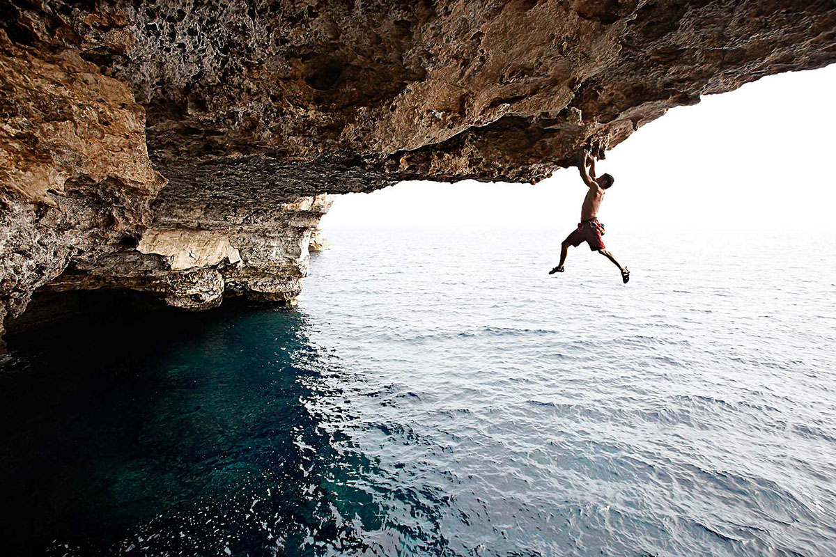 DEEP WATER SOLOING ON MALLORCA, FOR STERN MAGAZINE on Behance