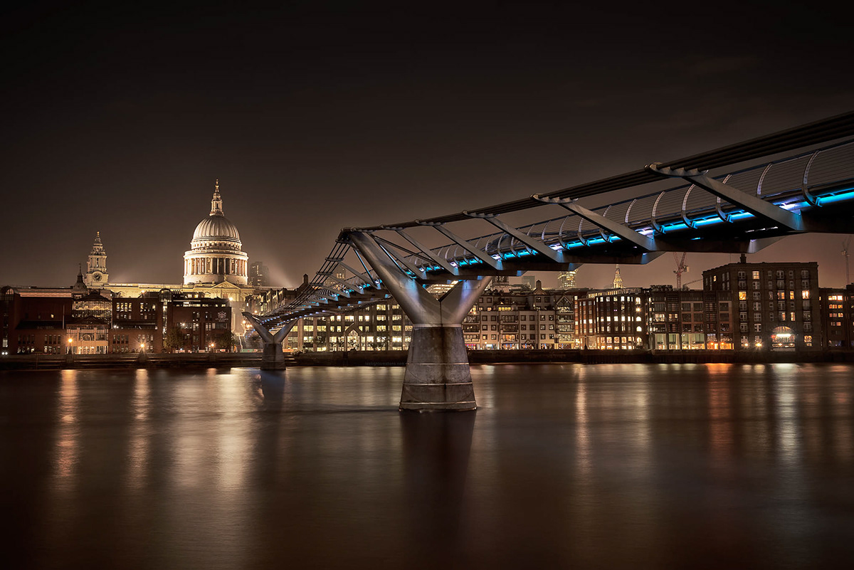London night DUSK thames Urban city lights long exposure water reflections