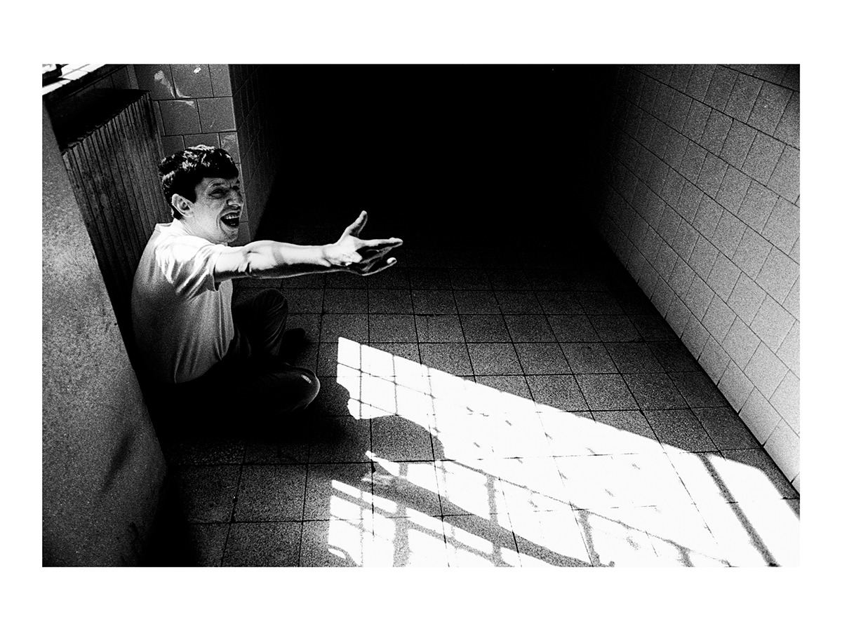 black and white film photograpy tmax 3200 Tri-x portrait asylum Sanitarium madness Psychiatry hospital basaglia law