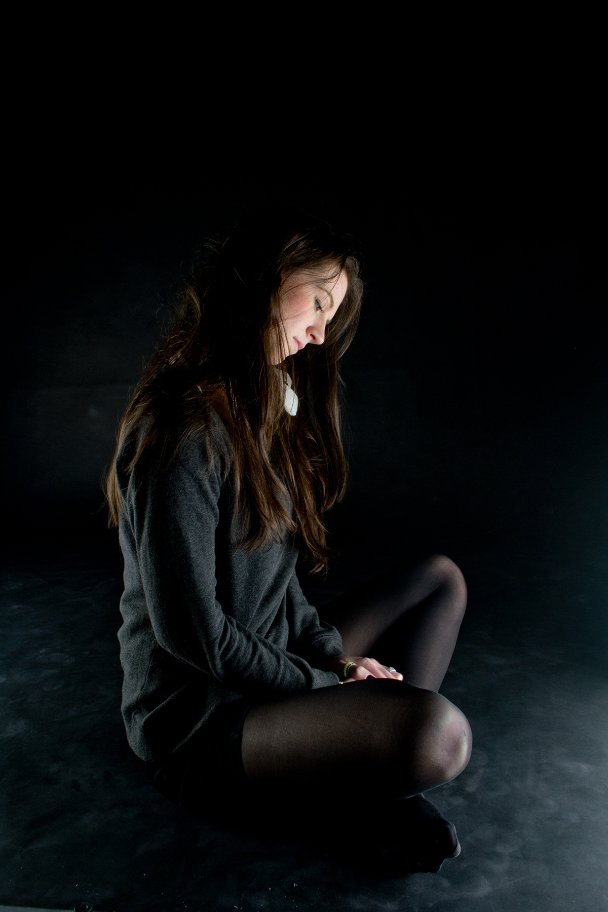 portraits emotion studio controled light girl