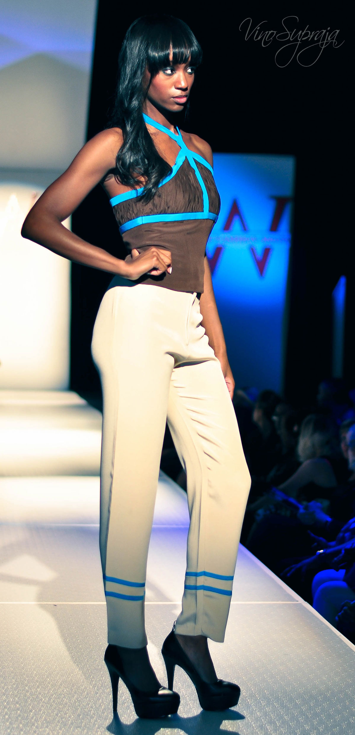 runway detroit F.L.Wright inspiration couture Collection fashion photography fashion show
