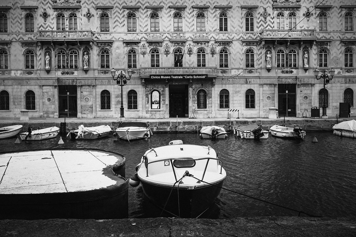 trieste streetphotography bw black and white Cities cityscapes urbanscapes