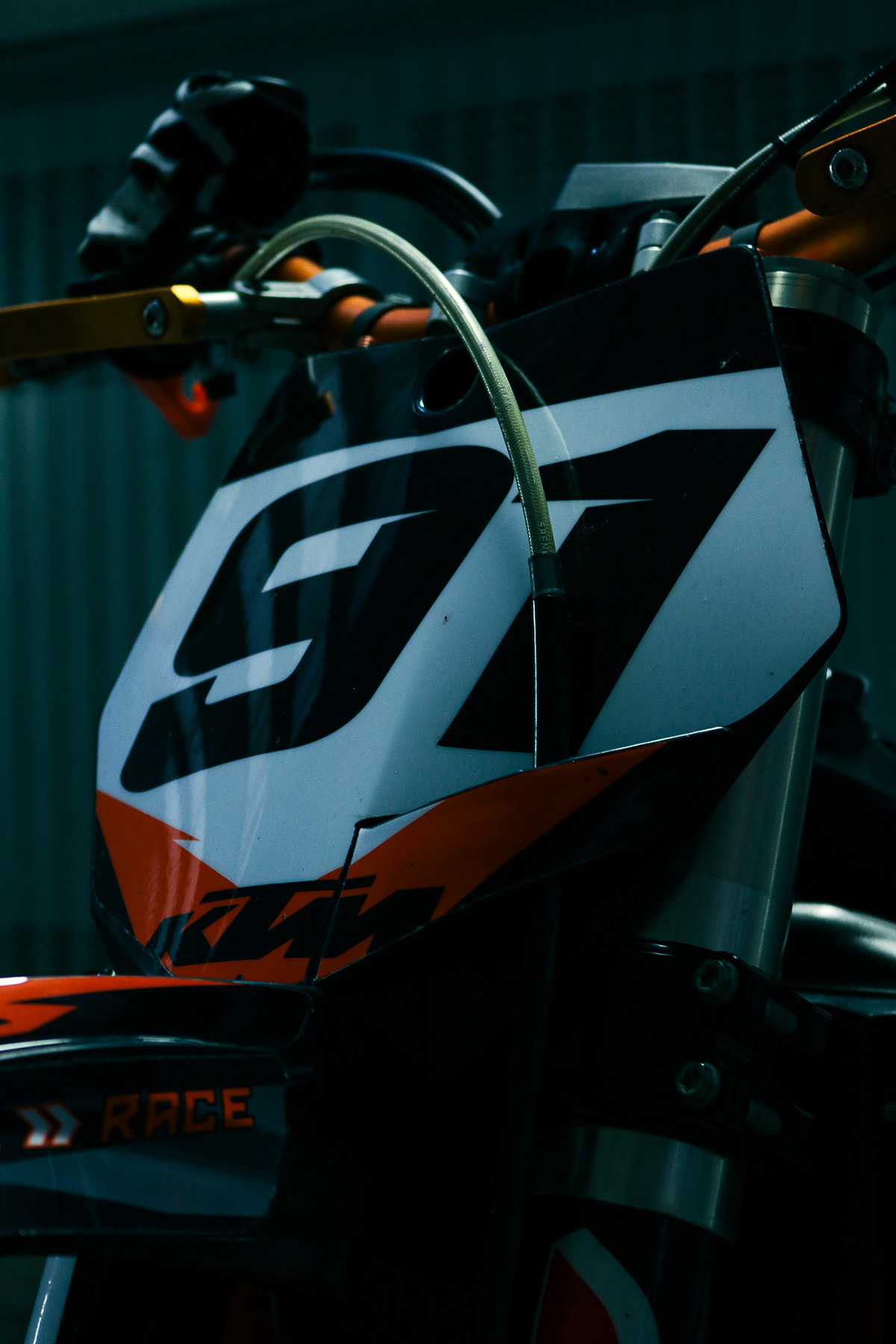 ктм SMR motard moto pista garage shooting Ready to race faba KTM RACING ktm450 xc