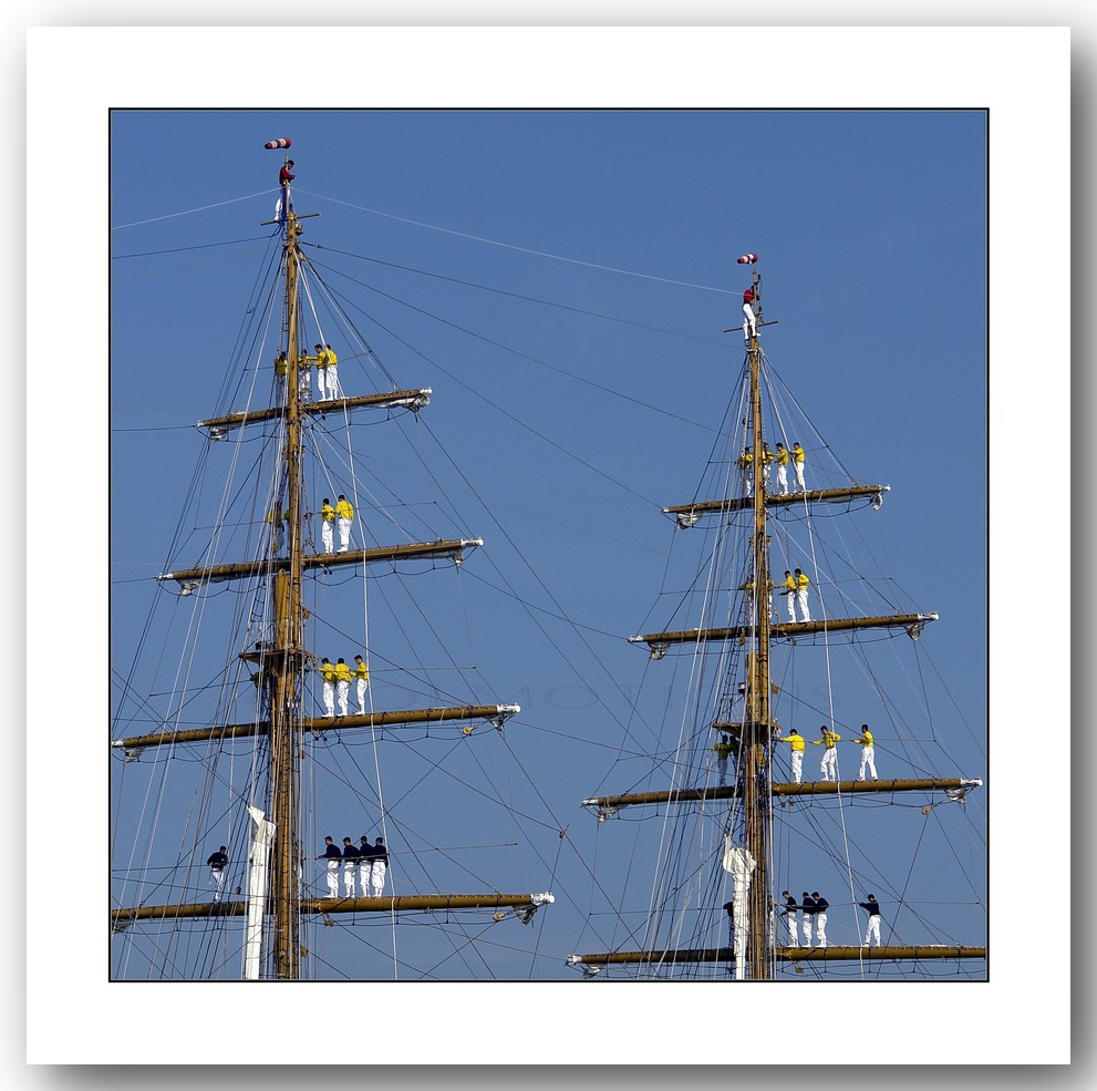 Gloria tall ship columbia navy cadet sea harbor scheveningen crew sailors bark sailboat